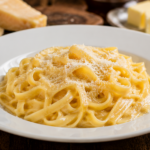 Fettuccine Alfredo: Vom römischen Restaurant zum Welterfolg Fettuccine Alfredo: Vom römischen Restaurant zum Welterfolg