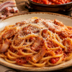 Spaghetti all’Amatriciana della Nonna: Klassiker aus Latium Spaghetti all’Amatriciana della Nonna: Ein Familienklassiker aus Latium